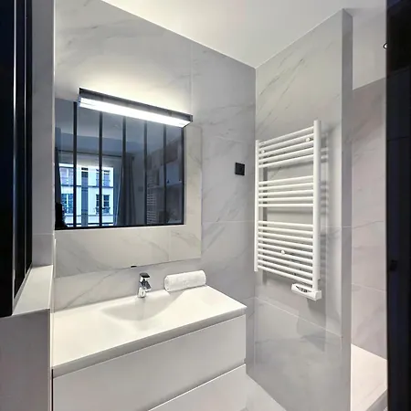 Luxembourg Gardens Prestige Flat For 8 Lift 4 Br Apartment