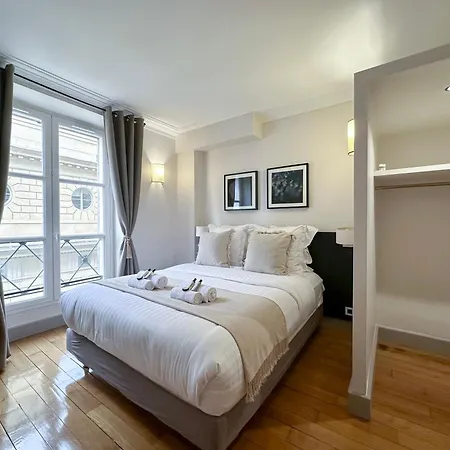 Apartment Luxembourg Gardens Prestige Flat For 8 Lift 4 Br Paris