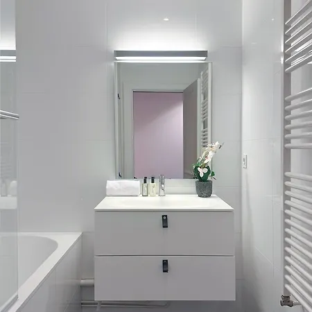 Luxembourg Gardens Prestige Flat For 8 Lift 4 Br Paris